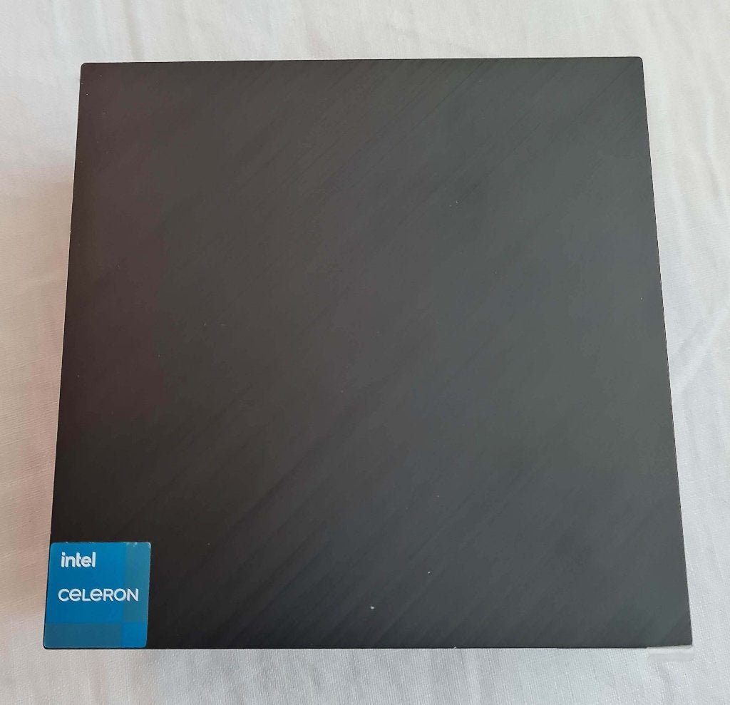 ASUS mini pc PN41 met N5100 CPU, Windows 11 en Office, Computers en Software, Asus, 8 GB, 250 GB, Ophalen of Verzenden