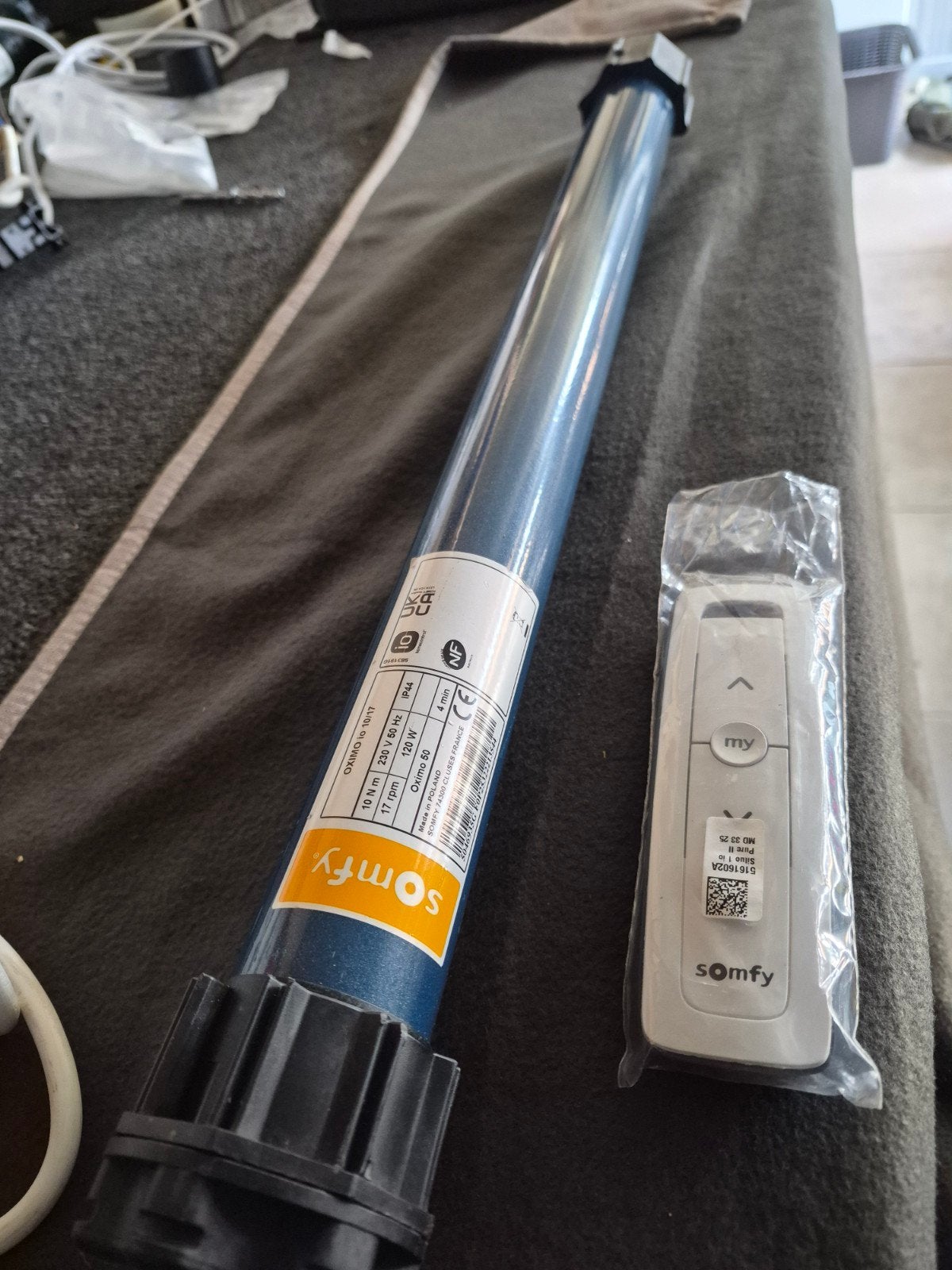 Nieuwe Somfy io met nieuwe afstandbediening, Doe-het-zelf en Verbouw, Ophalen, Wit, Minder dan 100 cm, Minder dan 100 cm