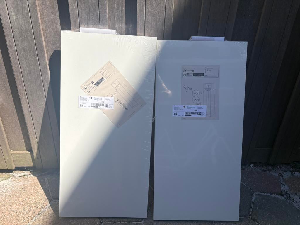 Twee ikea planken, Ophalen, Zo goed als nieuw