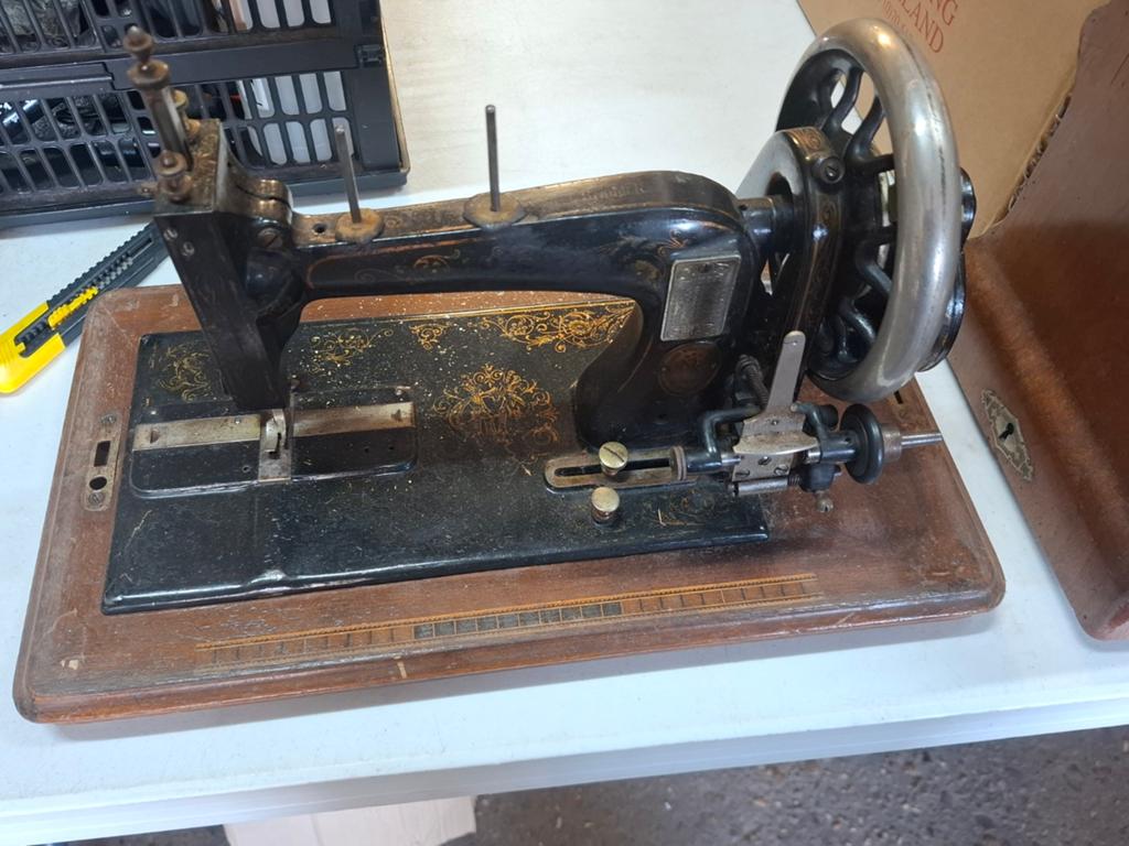 Antiek naaimachine, Antiek en Kunst, Ophalen