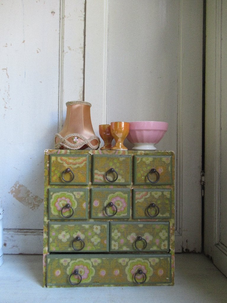 ~ oud ladenkastje, jaren 70, bricbracbrocante ~, Ophalen of Verzenden