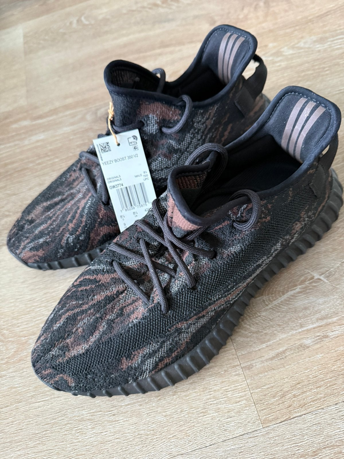NIEUW 1 op 1 adidas yeezy boost 350 v2, Kleding | Heren, Schoenen, Ophalen, Nieuw