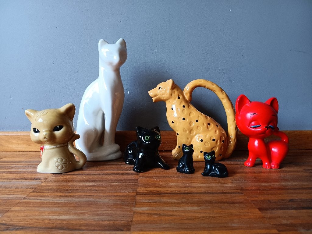 Vintage kattenbeelden, Verzamelen, Beelden en Beeldjes, Ophalen of Verzenden, Zo goed als nieuw, Dier