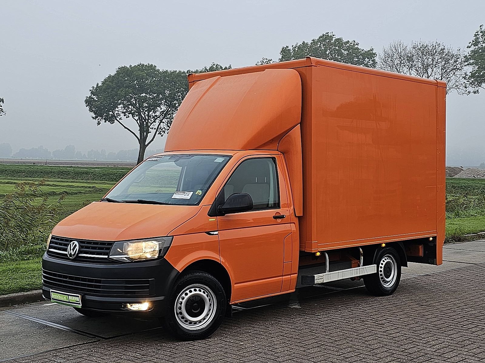 VOLKSWAGEN TRANSPORTER 2.0 TDI ex-overheid 140 pk, Auto's, Automaat, Euro 5, Gebruikt, Overige kleuren