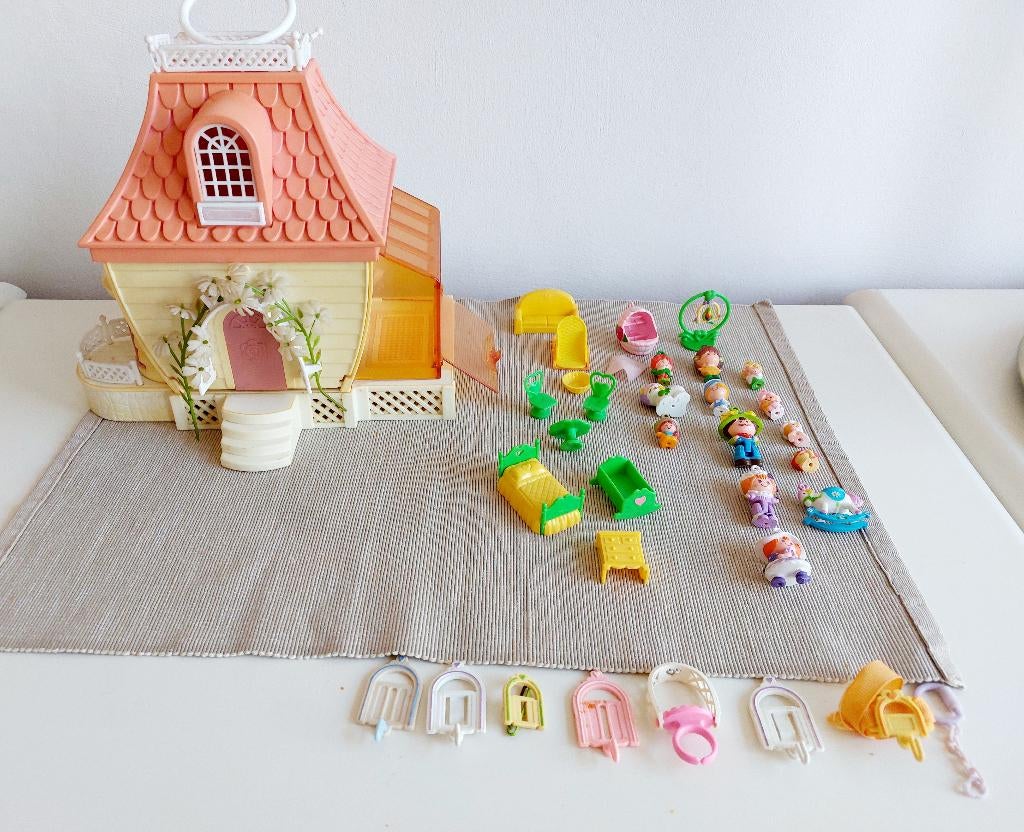 Hasbro Charmkins Dufti Speelhuis + Dufti's + meubeltjes, Ophalen