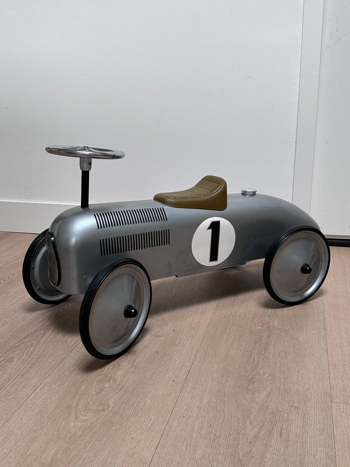 Zilverkleurige loopauto klassieker, Kinderen en Baby's, Speelgoed | Speelgoedvoertuigen, Ophalen, Gebruikt