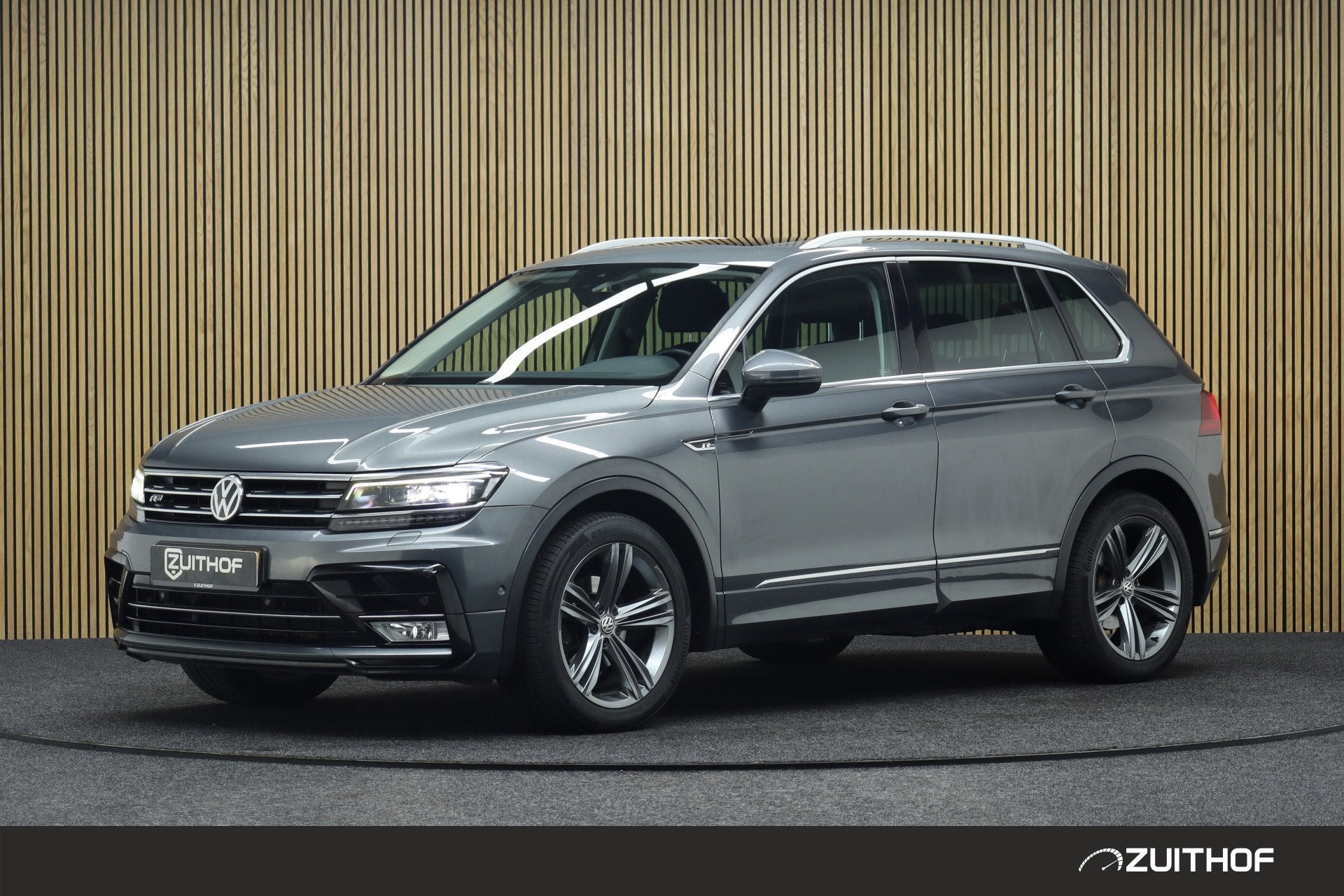 Volkswagen Tiguan R-Line 1.4 TSI ACT DSG Connected Series |, Auto's, Euro 6, 4 cilinders, 150 pk, Origineel Nederlands