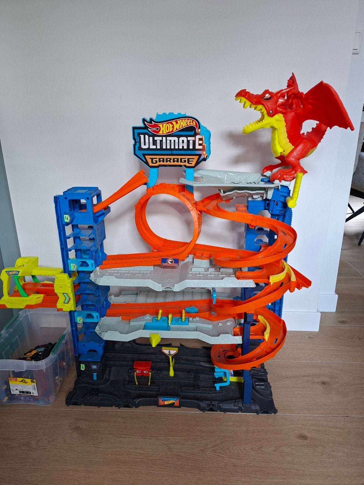 Hot Wheels Ultimate Garage met draak en auto's, Ophalen, Racebaan, Zo goed als nieuw, Hot Wheels