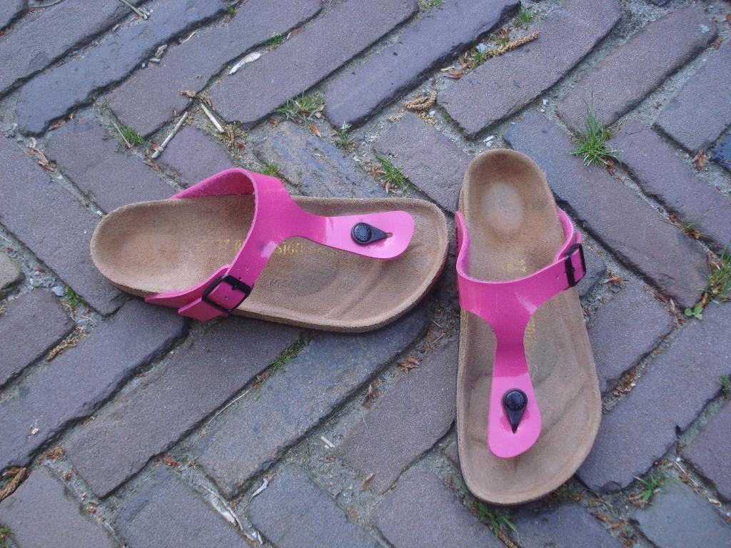 BIRKENSTOCK GIZEH ROZE 37 NU GRATIS VERZENDING PER POST, Kleding | Dames, Slippers, Verzenden, Zo goed als nieuw, Roze