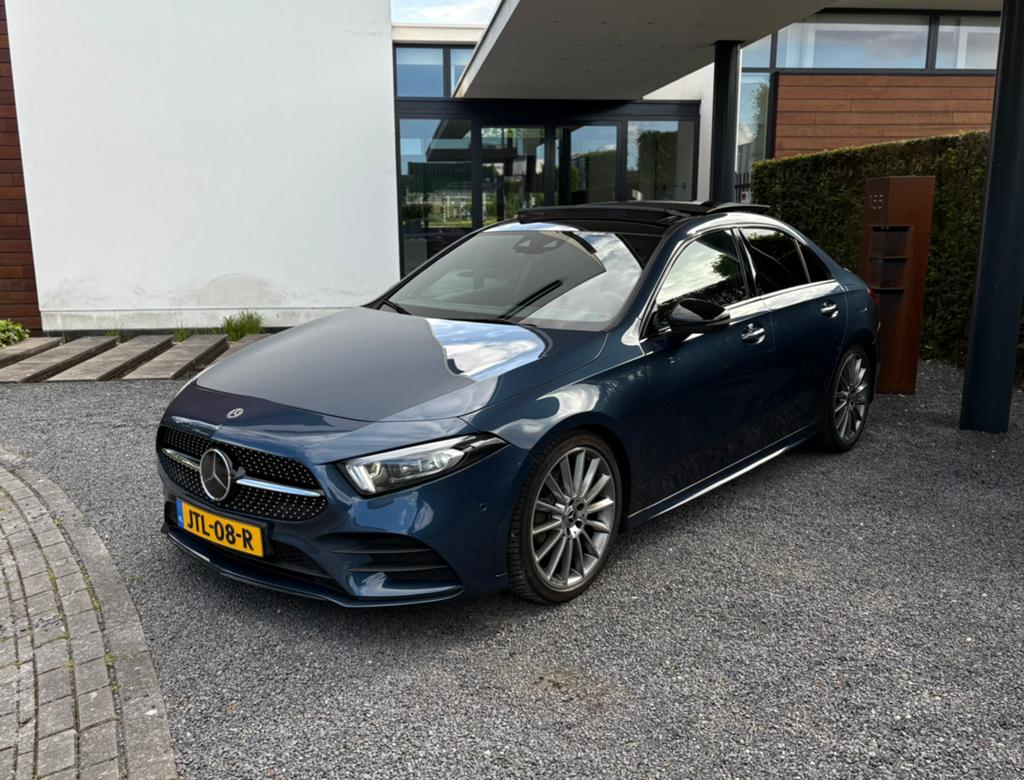 Mercedes-Benz A220D 190PK 8G-DCT Pano/Burmester/ACC/Carplay, Auto's, 1440 kg, Euro 6, Blauw, Diesel
