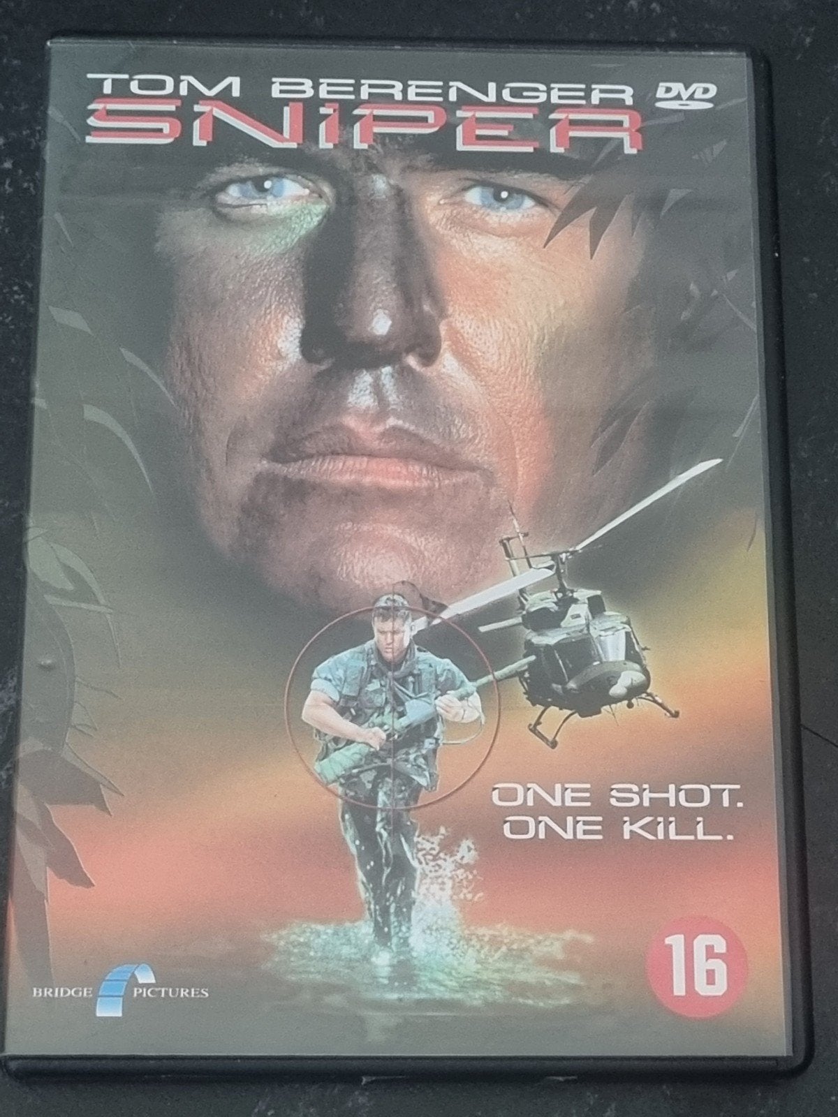 Sniper (DVD) - Actiethriller met Tom Berenger, Engels, Vanaf 16 jaar, Nederlands, Actiethriller