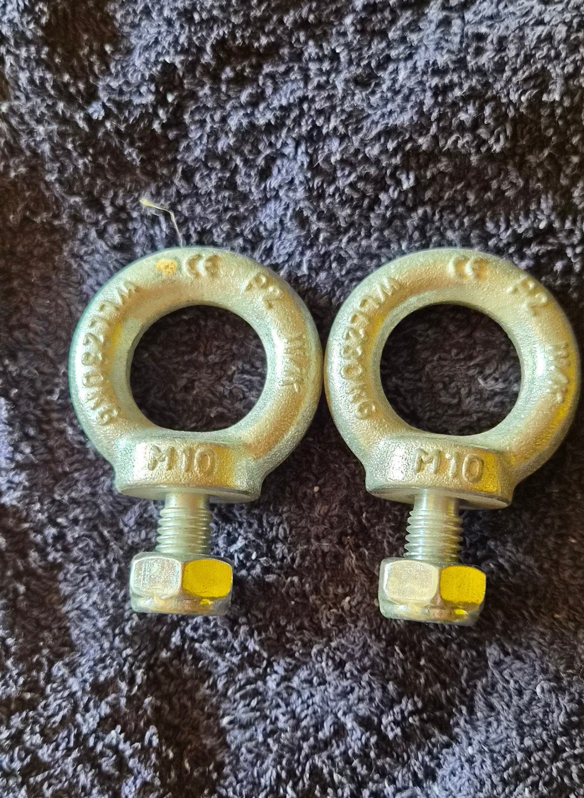 2x Oogbout M10 met moer, Ophalen of Verzenden
