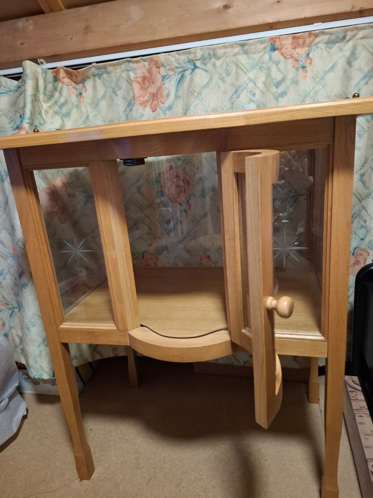 vitrinekastje theekastje met facet geslepen glas, Ophalen, Gebruikt, Klassiek, Minder dan 100 cm