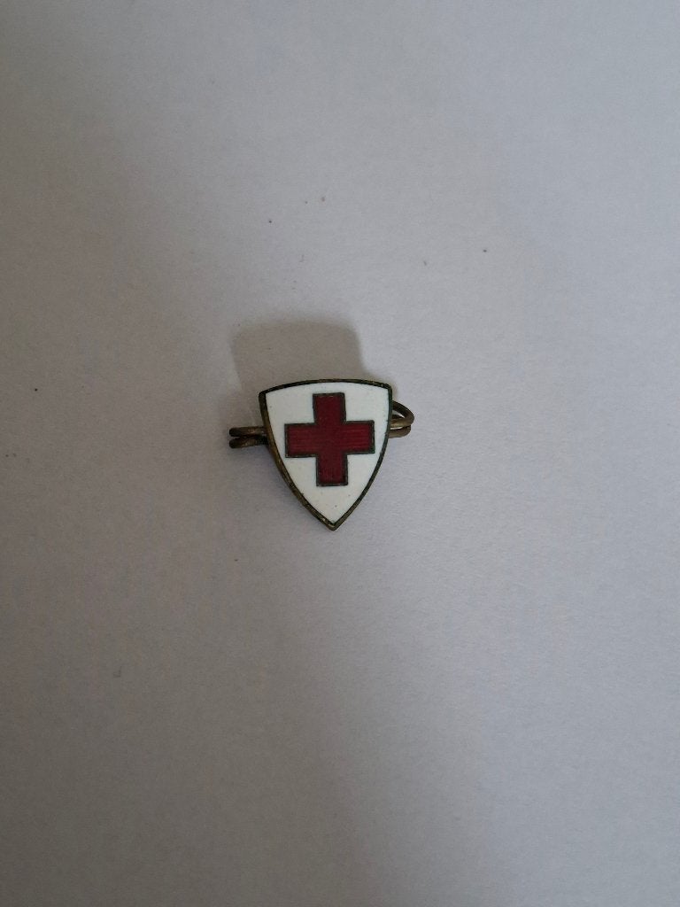 Emaille broche rode kruis, Ophalen of Verzenden, Overige onderwerpen