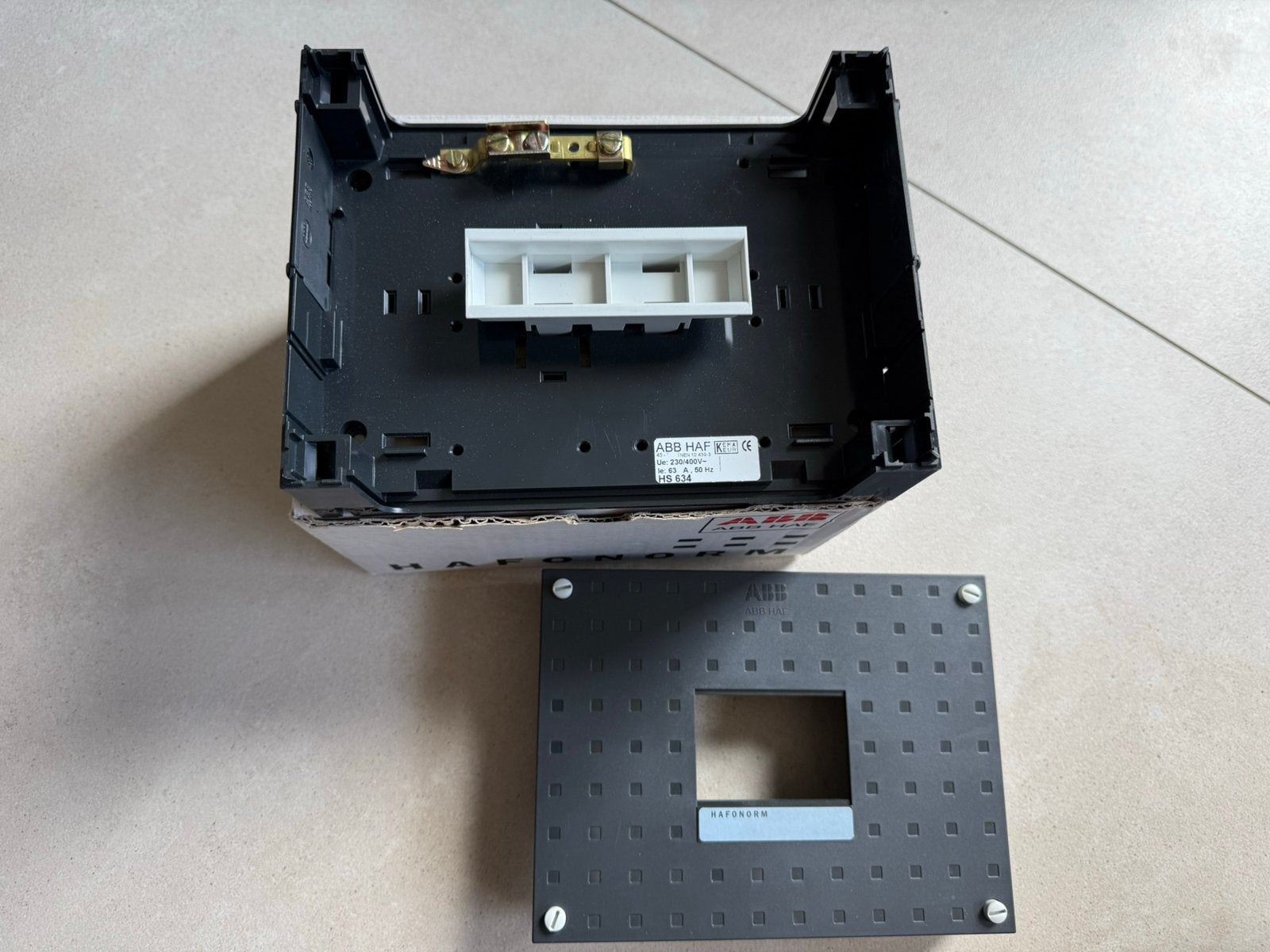 Nieuwe ABB Hafonorm Hoofdschakelaarkast 220x110, Ophalen of Verzenden, Nieuw, Overige typen