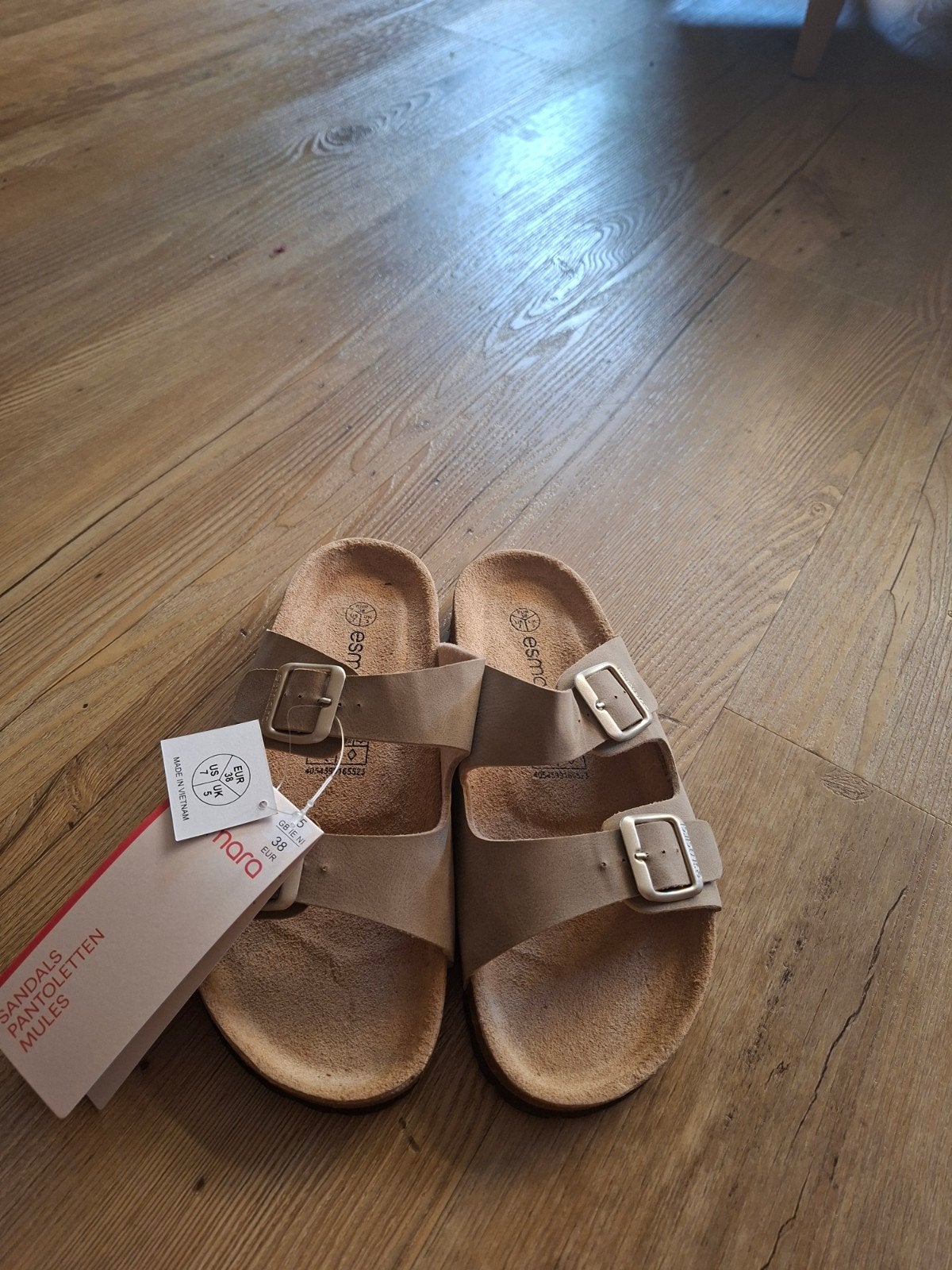 Beige leren slippers esmara, Ophalen, Nieuw, Overige typen
