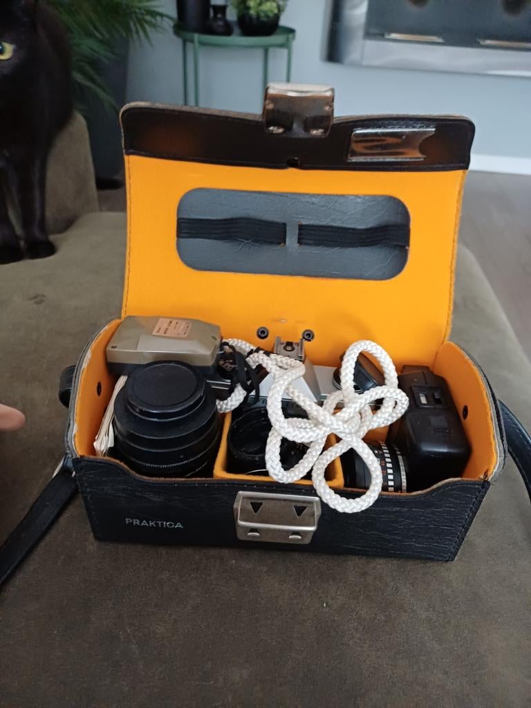 Praktica fototoestel met koffer en handleiding, Ophalen of Verzenden