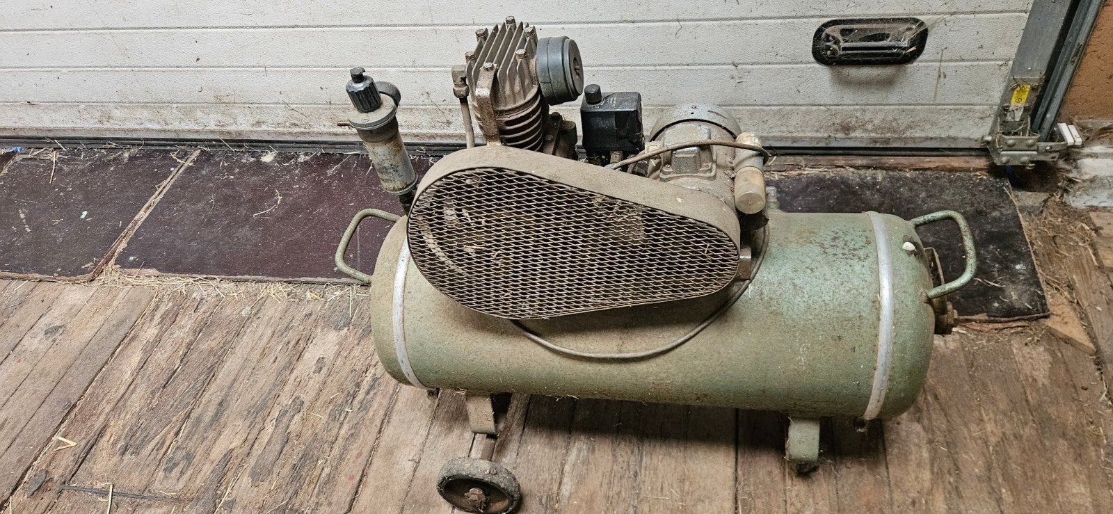Creemers compressor 90 liter, Doe-het-zelf en Verbouw, Compressors, Minder dan 25 liter, Ophalen, Gebruikt, Minder dan 200 liter/min