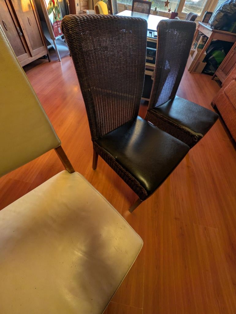 3 GRATIS STOELEN, Huis en Inrichting, Ophalen, Gebruikt, Minder dan 4 stoelen