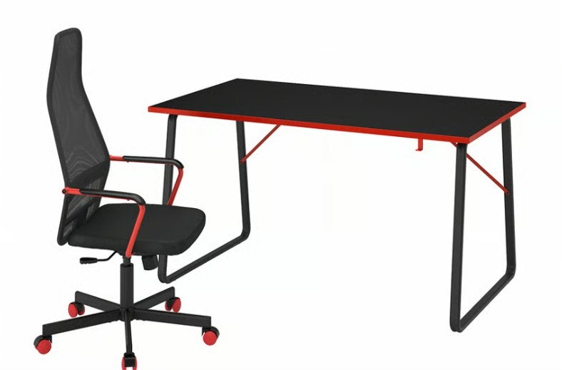 Gaming desk and chair, Huis en Inrichting, Bureaus, Ophalen, Zwart, Hout, Zo goed als nieuw