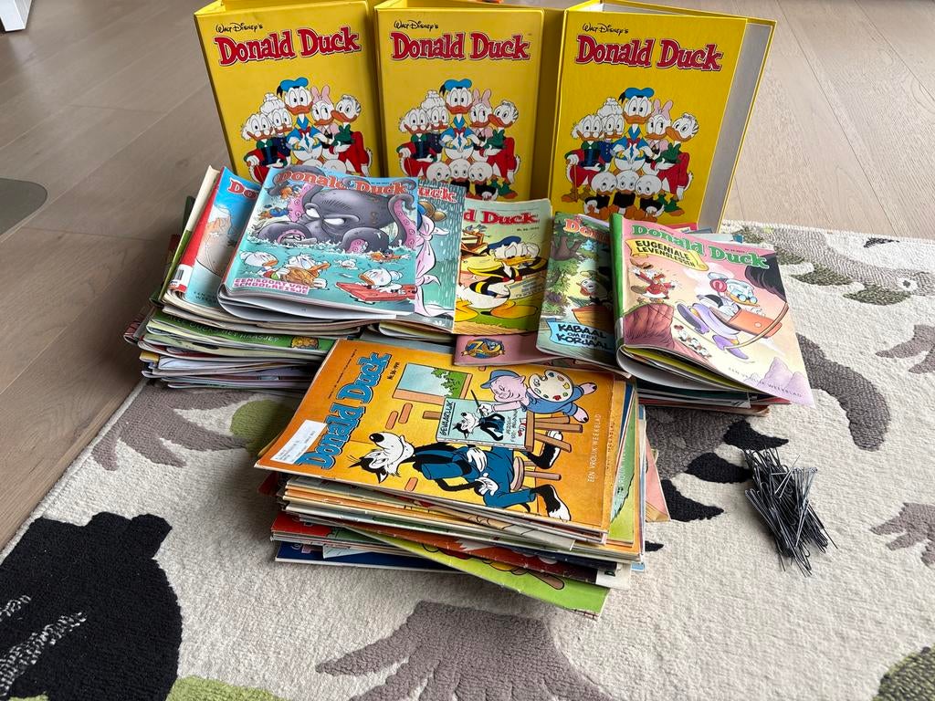 150+ Donald Duck stripboeken + Verzamel mappen (1989-2026), Boeken, Meerdere stripboeken, Ophalen, Gelezen