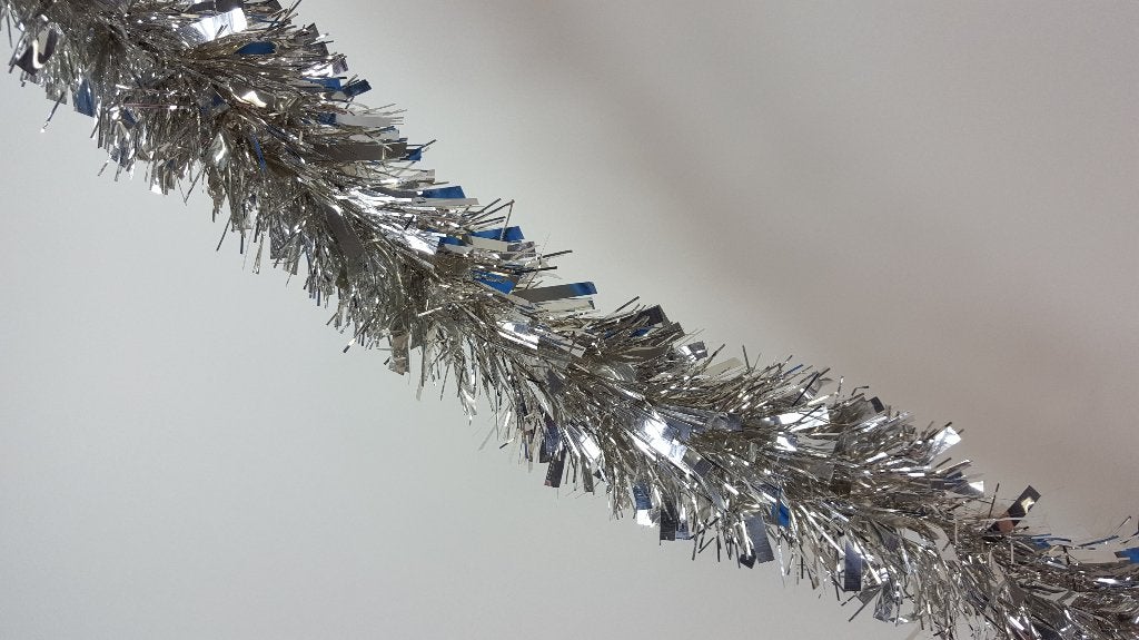 Zilveren slinger, kerstversiering, 3 meter (2). W1, Diversen, Kerst, Tweedehands verkoop, Tweedehands verkoop, Gebruikt, Ophalen of Verzenden