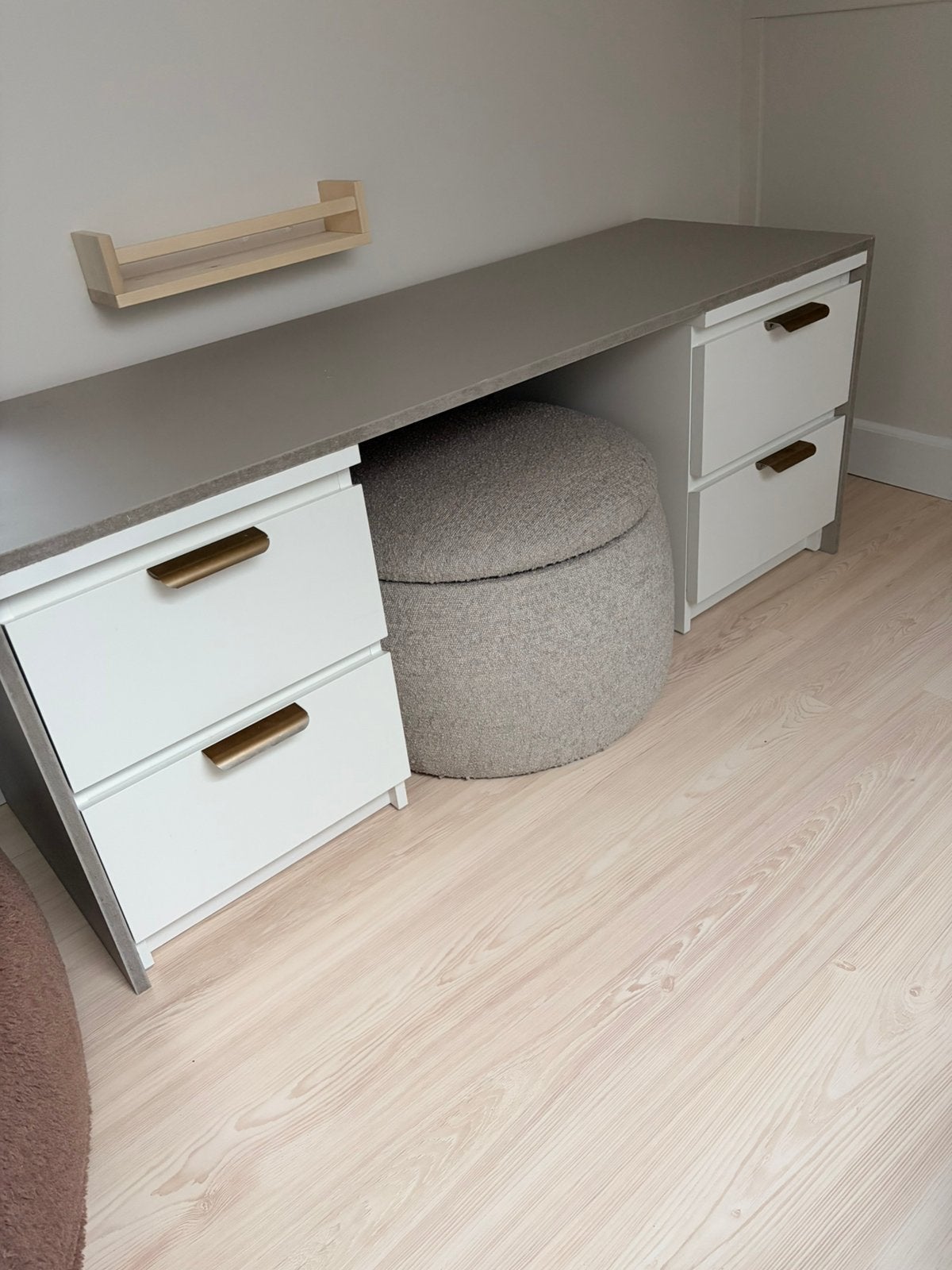 Ikea malm ladekast / nachtkastje / bureau wit, Ophalen, Zo goed als nieuw