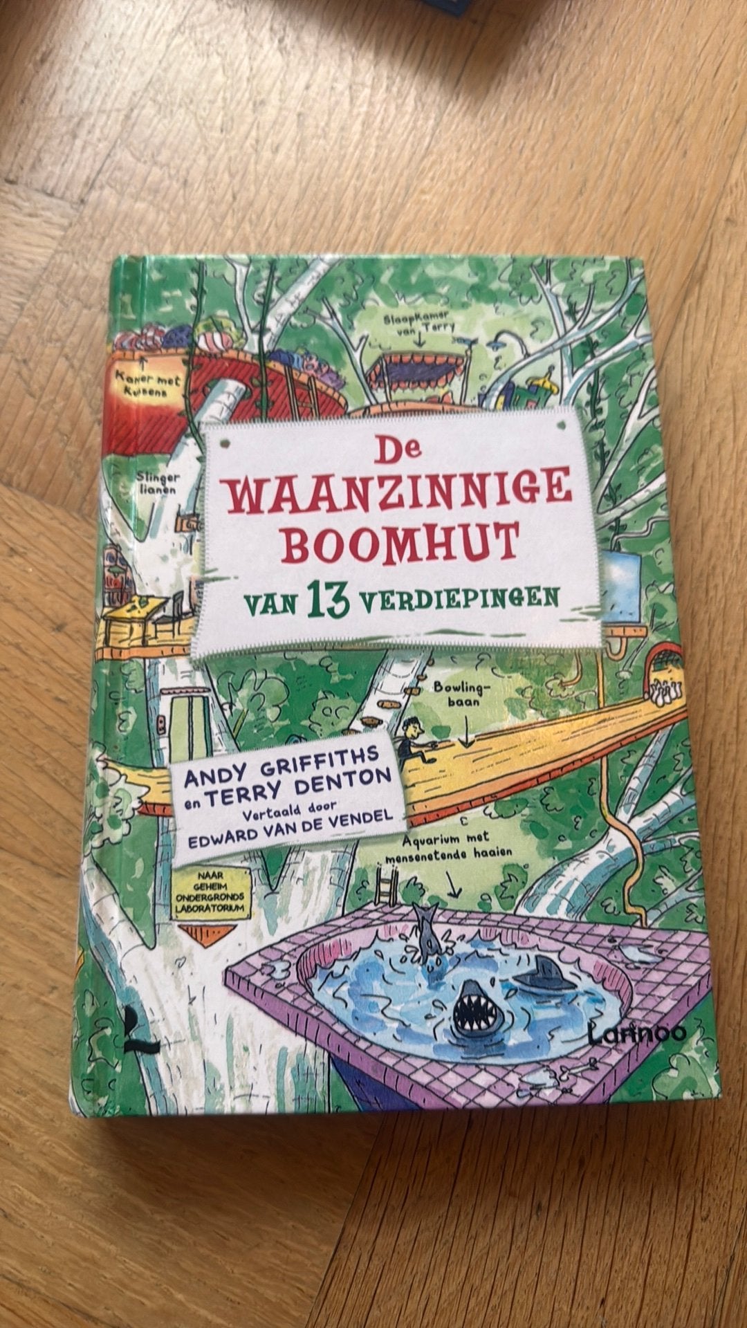 Waanzinnige boomhut deel 1, Boeken, Kinderboeken | Jeugd | 10 tot 12 jaar, Ophalen of Verzenden, Zo goed als nieuw