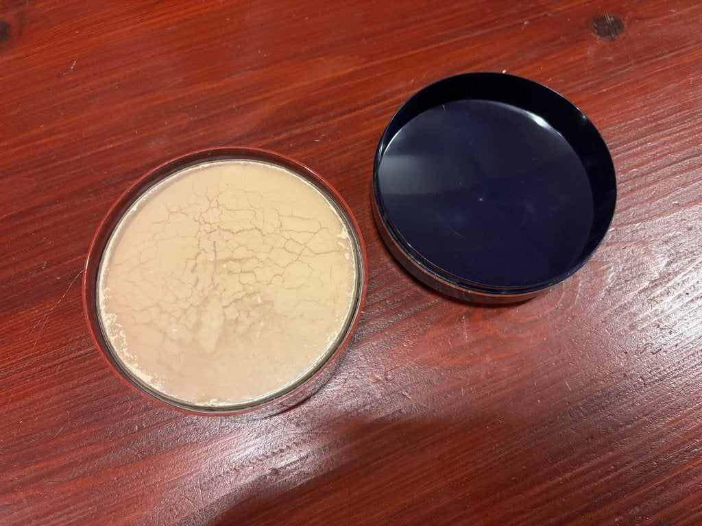 Vintage YSL Opium parfumpoeder 150 g, vrijwel vol, Gebruikt, Yves Saint Laurent (tweedehands product), Overige typen, Niet bekend (tweedehands product)