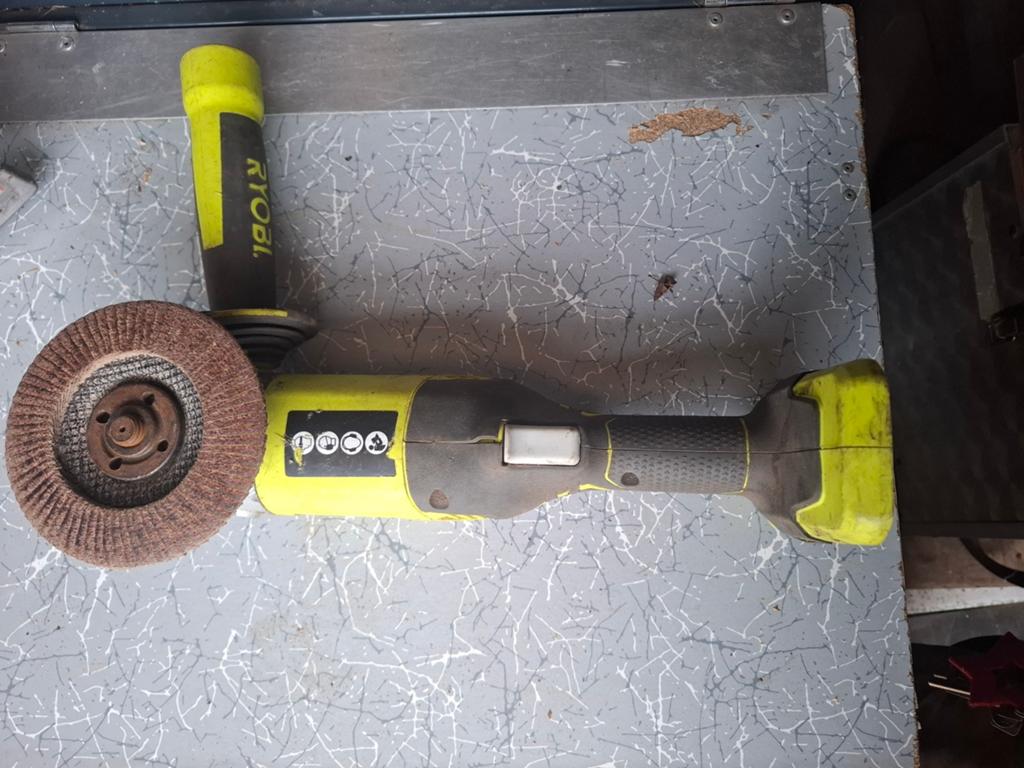 Ryobi R18AG Accu Haakse Slijper - Slijptol, Ophalen of Verzenden, Gebruikt, Minder dan 700 watt, Haakse handslijpmachine
