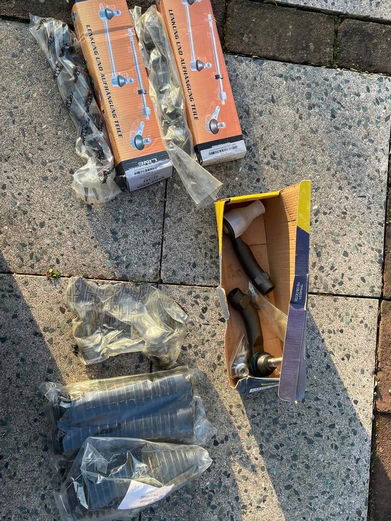 Nieuwe Spoorstangeinden Alfa Romeo stabilisator 159 2.0 JTS, Auto-onderdelen, Ophalen of Verzenden, Nieuw, Alfa Romeo