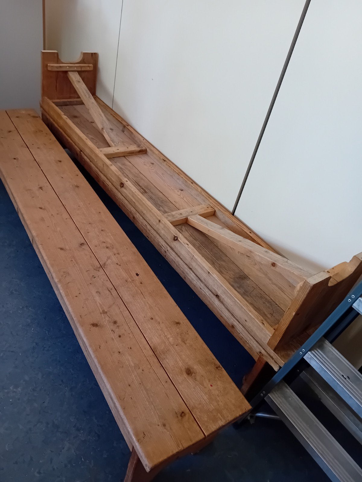 4 Stevige Houten Schoolbanken - 220x36x36 cm, Ophalen
