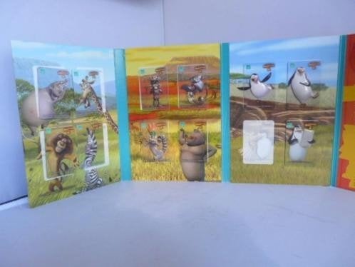 Madagascar Verzamelalbum met 12 magneten (compleet), Ophalen of Verzenden, Leeuwenkoning of Jungle Boek, Zo goed als nieuw, Beeldje of Figuurtje