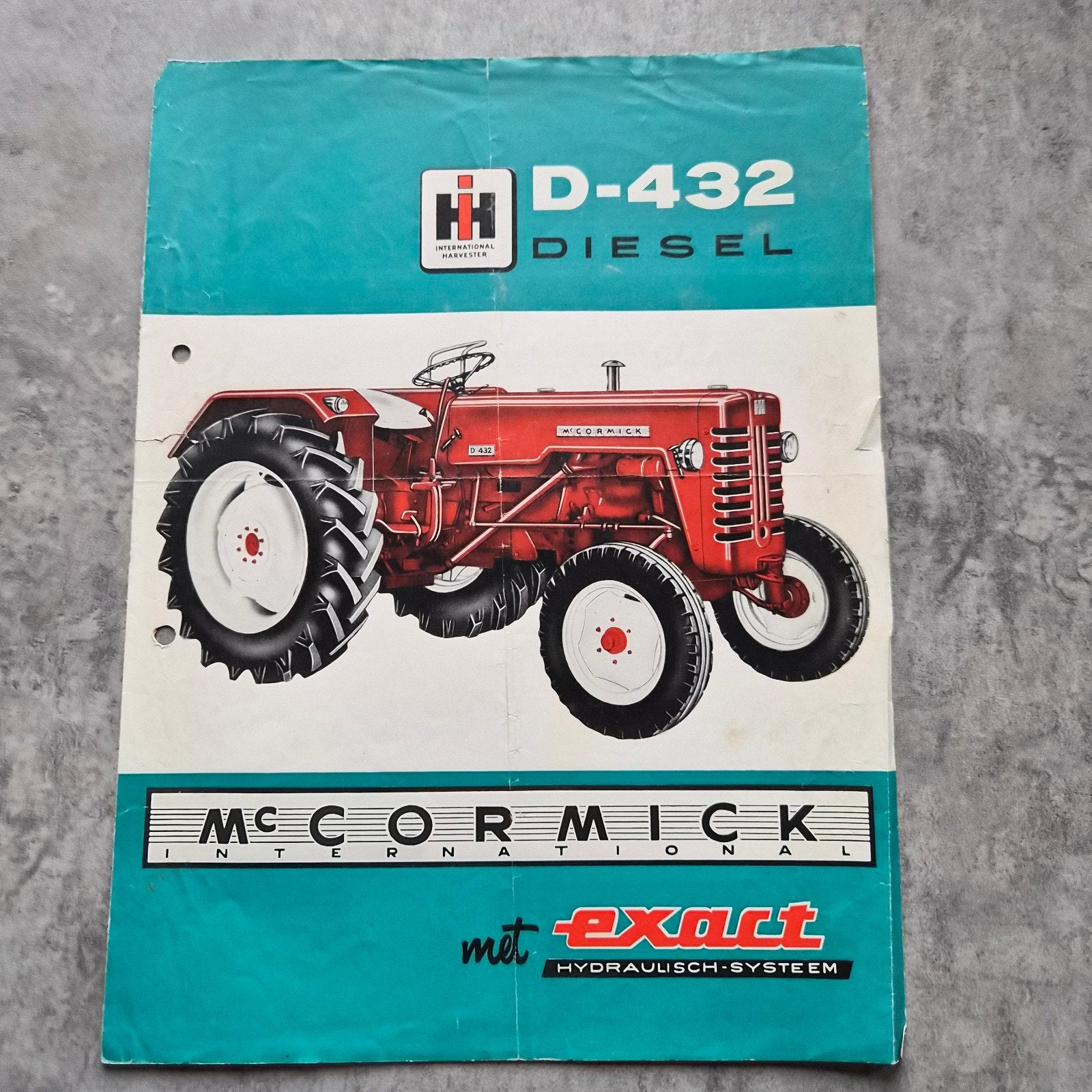 McCormick International D-432 Diesel folder, Ophalen of Verzenden, Gelezen, Overige merken, International Harvester