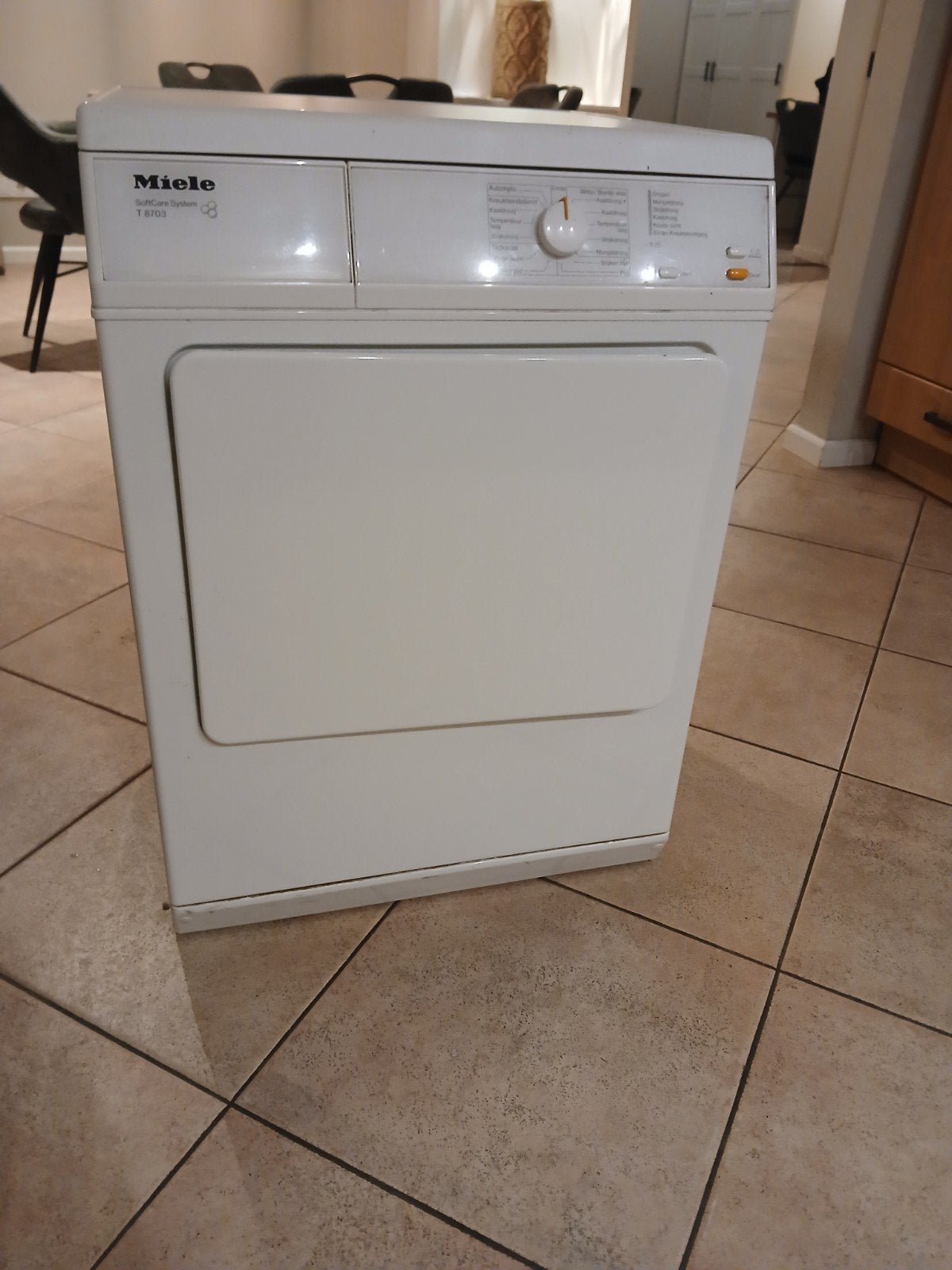 Miele T8703 wasdroger, Ophalen, Gebruikt, Luchtafvoer, 85 tot 90 cm