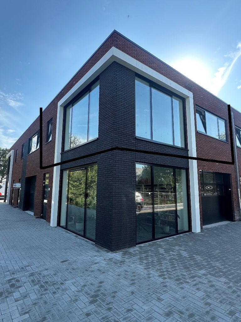 Te huur bedrijfsruimte 70m2 in Heerenveen €600 ex btw, 70 m², Huur, Bedrijfsruimte