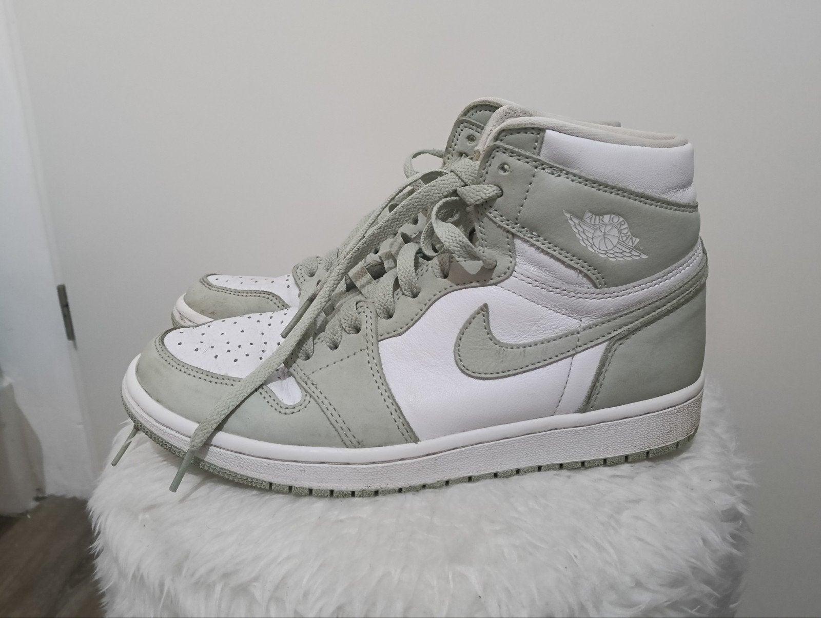 Nike Air Jordan 1 High Zoom CMFT Olive Aura - Maat 39, Nike Air Jordan, Ophalen of Verzenden, Sneakers of Gympen, Gedragen