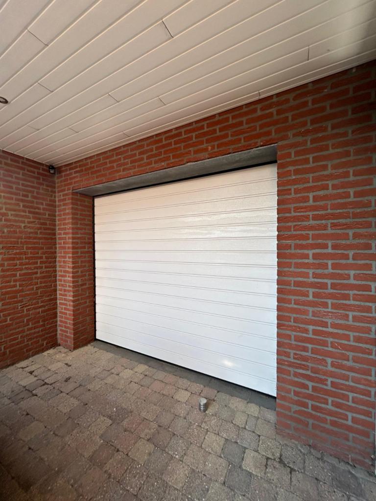 Elektrische garagedeur incl. Afstandbediening, Doe-het-zelf en Verbouw, Deuren en Horren, Ophalen, Gebruikt, Garagedeur, 120 cm of meer