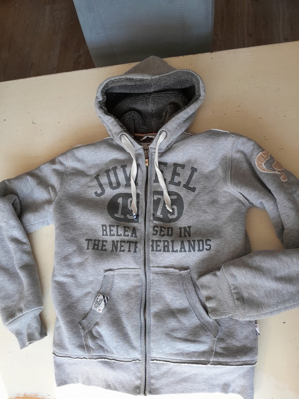 Dik gevoerd vest van Quick. mt 170, Gebruikt, Trui of Vest, Ophalen of Verzenden, Jongen