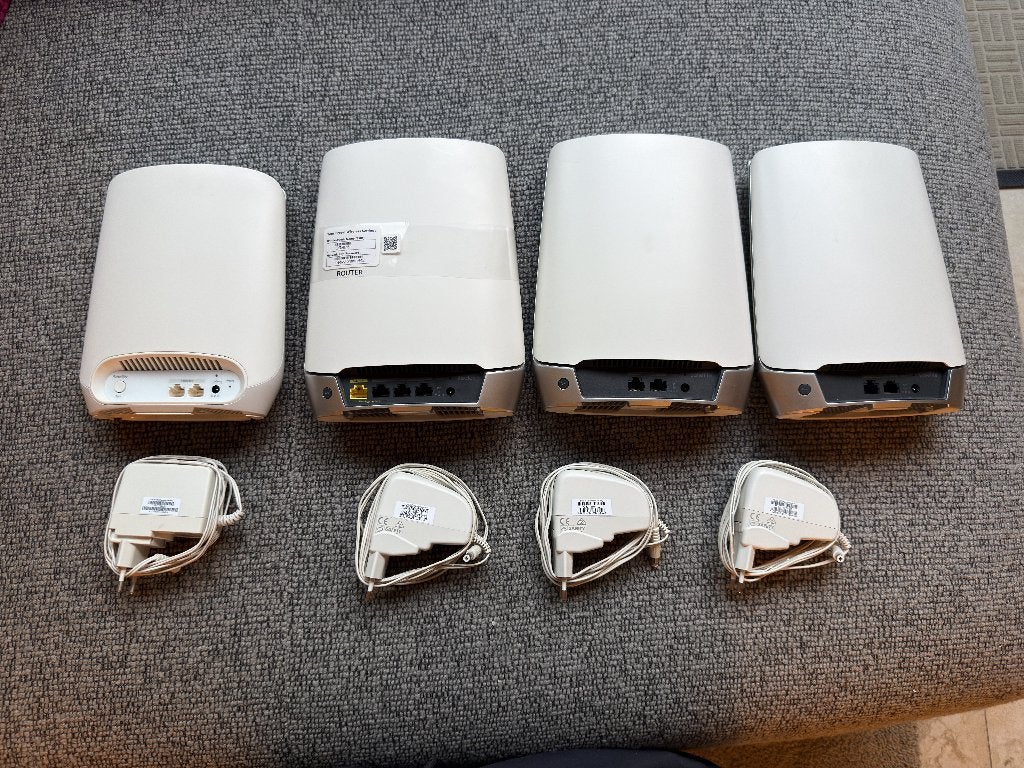 Netgear Orbi RBK753 mesh set, Computers en Software, Routers en Modems, Gebruikt, Router, Ophalen