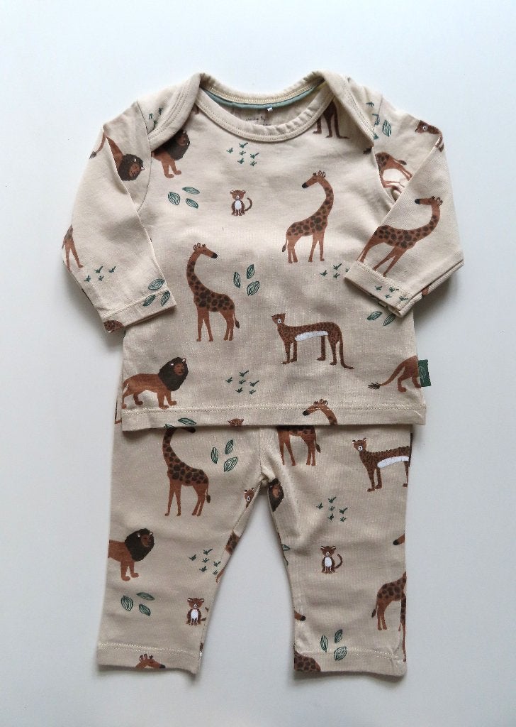 Pyjama Set Savanne Safari Print Prénatal mt 56 (L55), Kinderen en Baby's, Babykleding | Maat 56, Nacht- of Onderkleding, Jongetje of Meisje