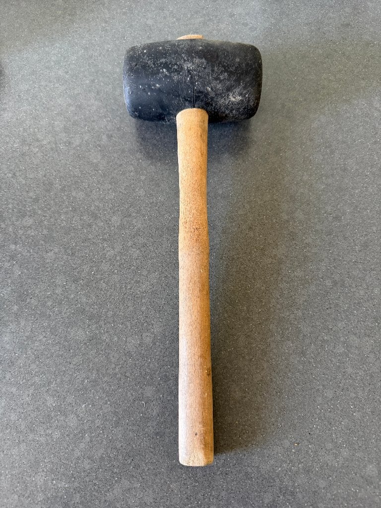 Rubberen hamer met houten steel, Doe-het-zelf en Verbouw, Ophalen of Verzenden, Gebruikt, Hamer