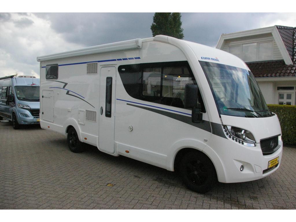 Eura Mobil Integra Line 720 EB Enkele bedden, XXL Garage., Caravans en Kamperen, Campers, Integraal, Fiat, Airbags, Vloeistofverwarming
