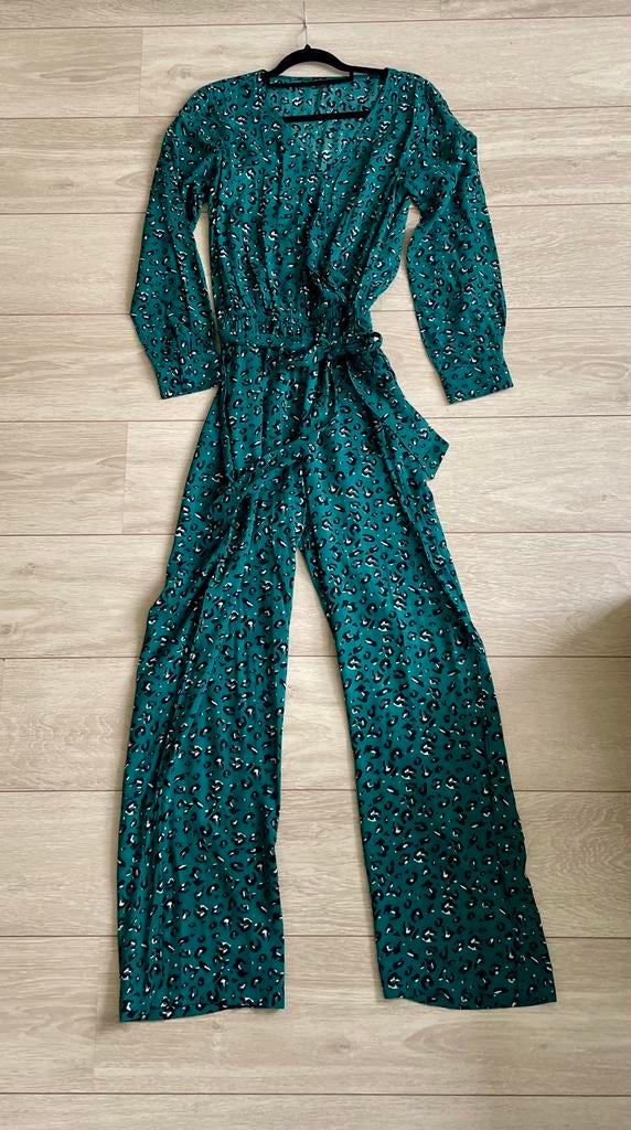 Inspired by Veritas donkergroene jumpsuit met luipaard print, Kleding | Dames, Ophalen, Zo goed als nieuw, Maat 36 (S), Groen