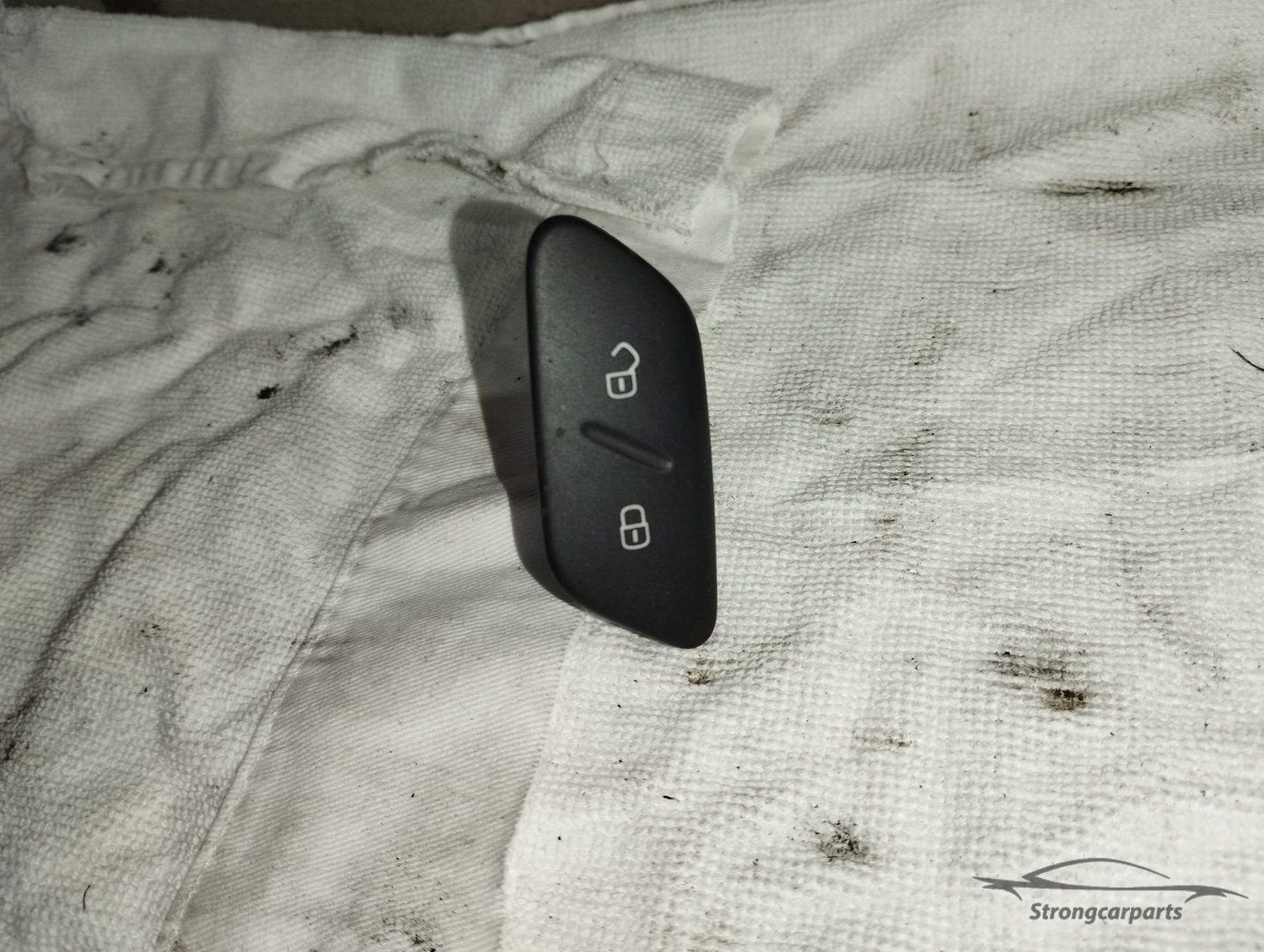 Schakelaar centrale vergrendeling Volkswagen Polo 6R1 6R1962, Gebruikt, -, Volkswagen, -