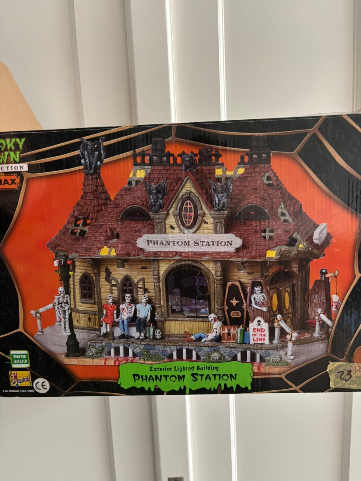 Lemax spooky town phantom station, Ophalen of Verzenden, Zo goed als nieuw