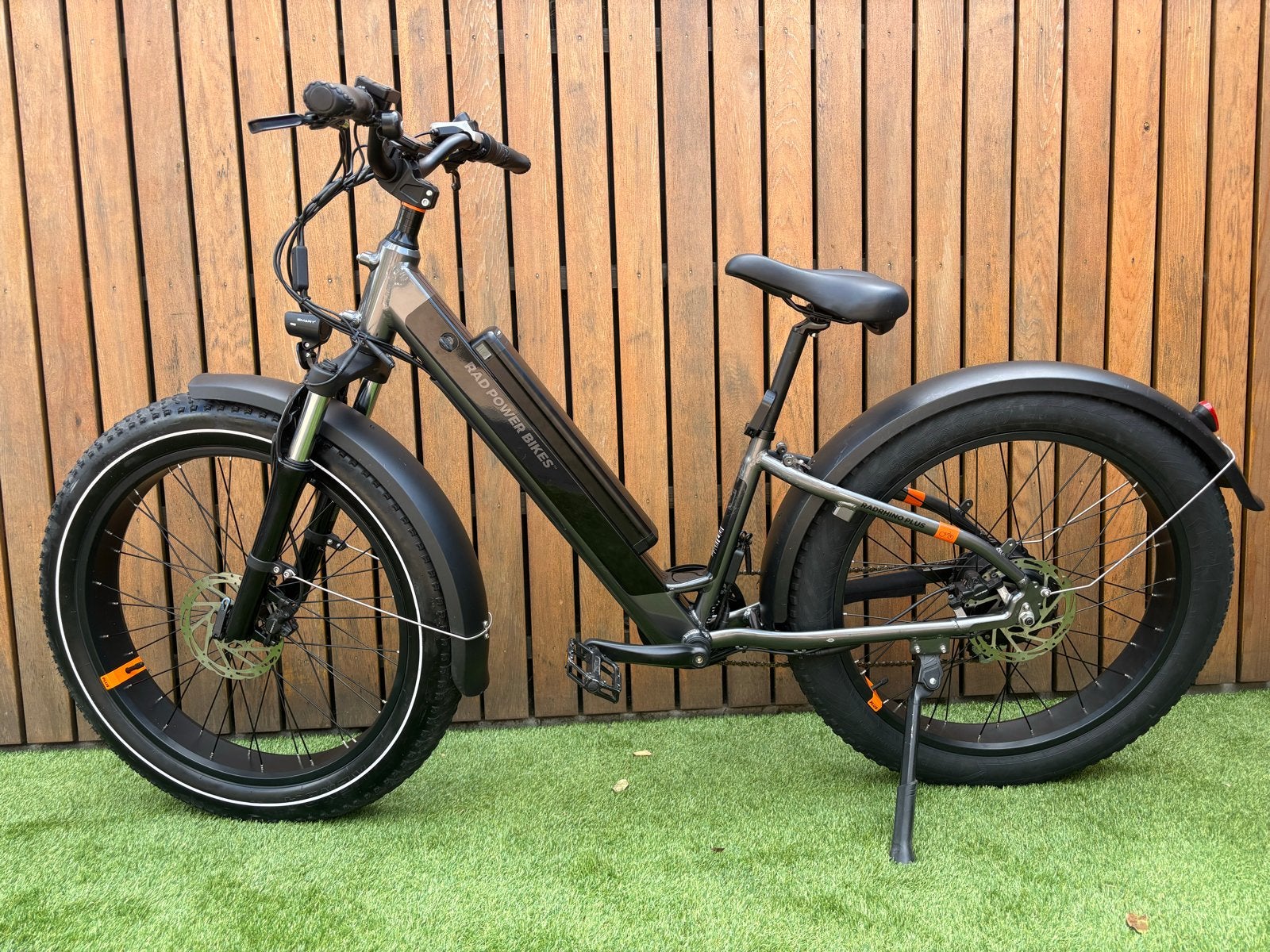 Rad Rhino 6+ step thru / Rad PowerBikes, Ophalen, Gebruikt, 50 km per accu of meer, Overige merken