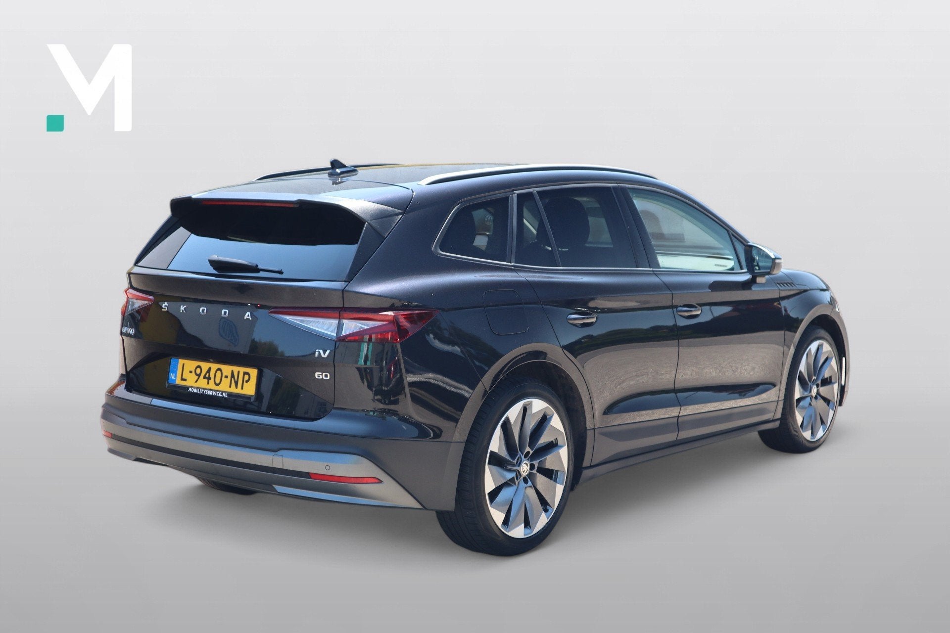 Skoda Enyaq iV 60 First Edition Matrix Cruise CarPlay ACC, Auto's, Skoda, Gebruikt, 1865 kg, 179 pk, Zwart