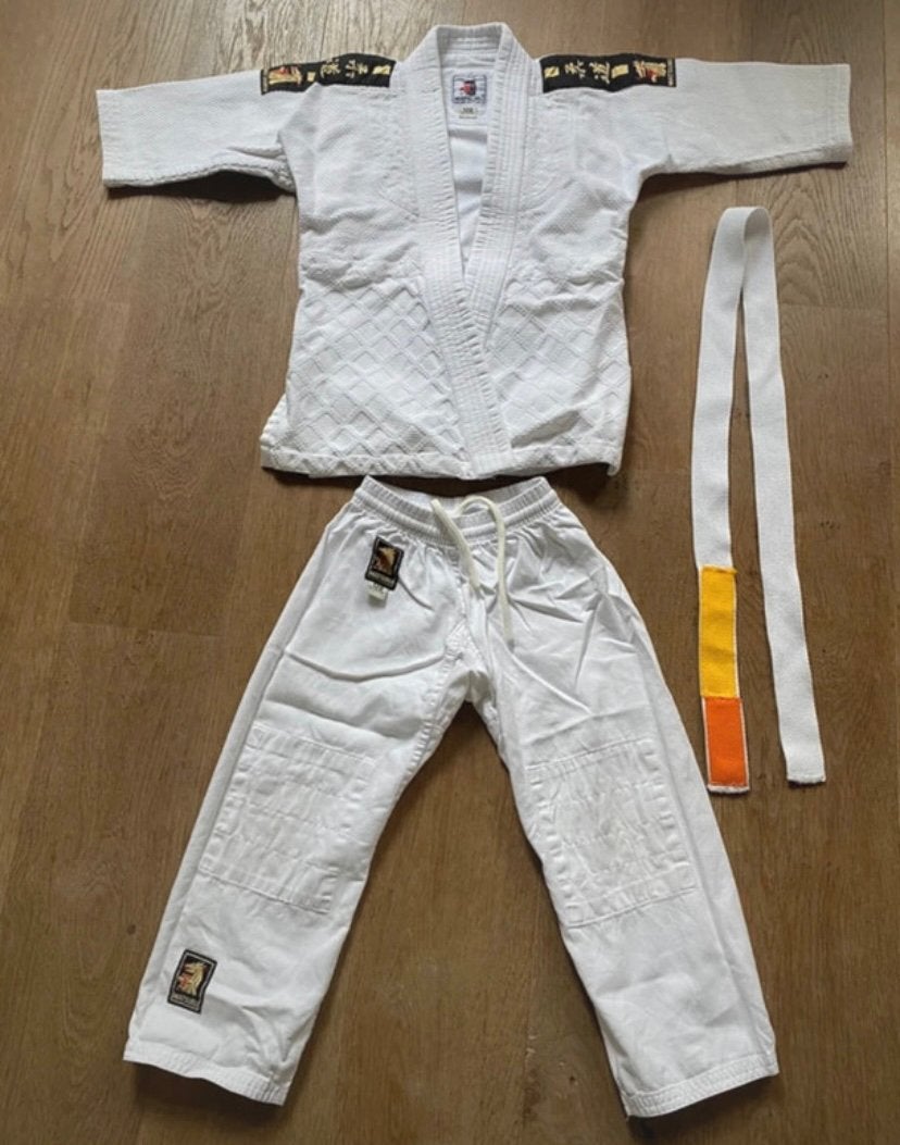 Matsuru judo pak maat 120 100% katoen, Maat XS of kleiner, Ophalen of Verzenden, Zo goed als nieuw, Judo