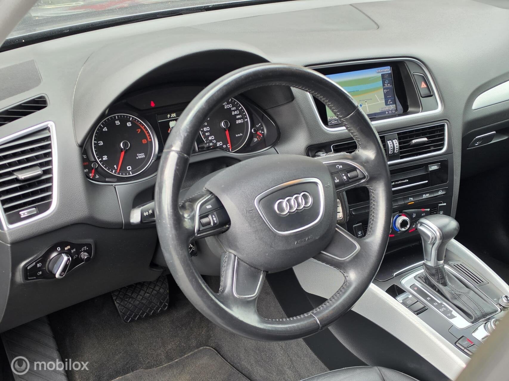 AUDI Q5 2.0 TFSI QUATTRO 230PK CARPLAY LEER NAVI CRUISE TREK, Auto's, Automatische klimaatregeling, Gebruikt, 4 cilinders, Blauw